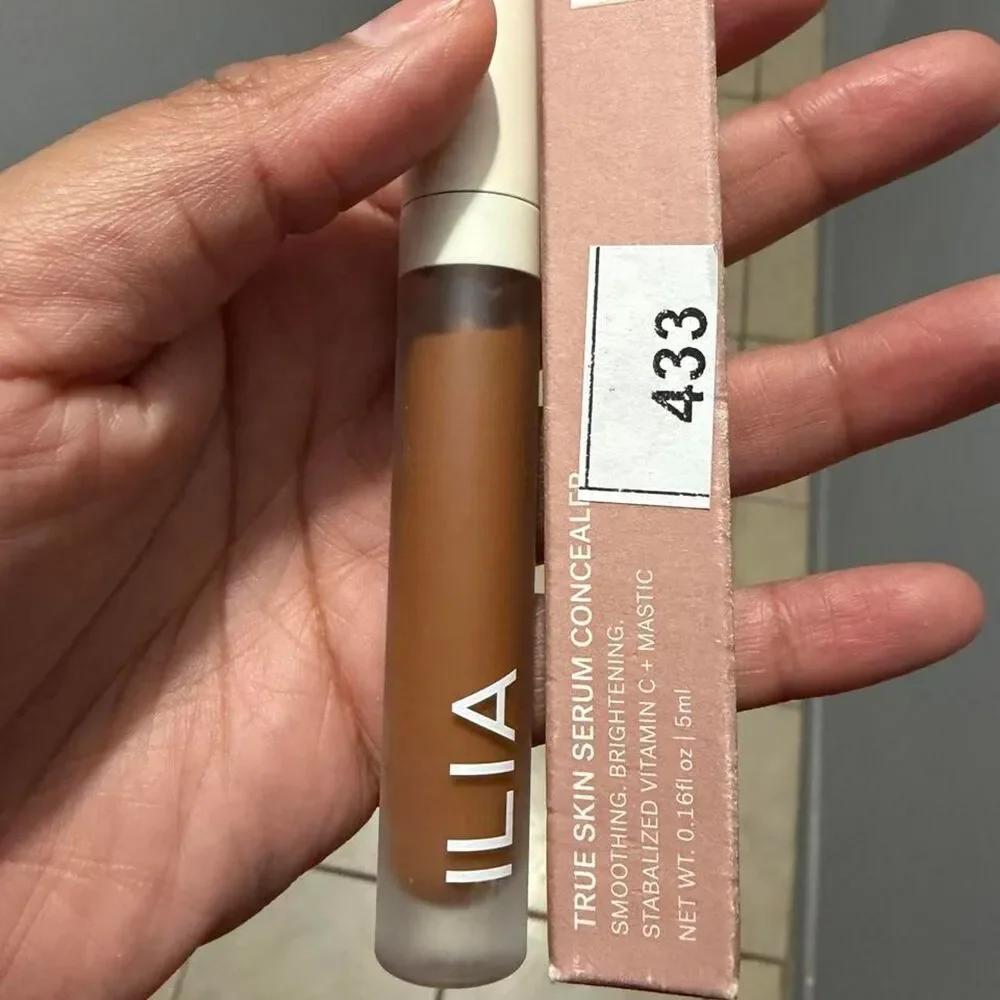Ilia  Makeup